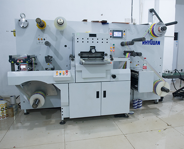 不干膠-全自動(dòng)模切機(jī)